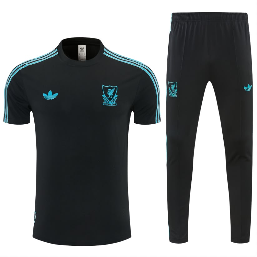 Ensemble t-shirt jogging Liverpool